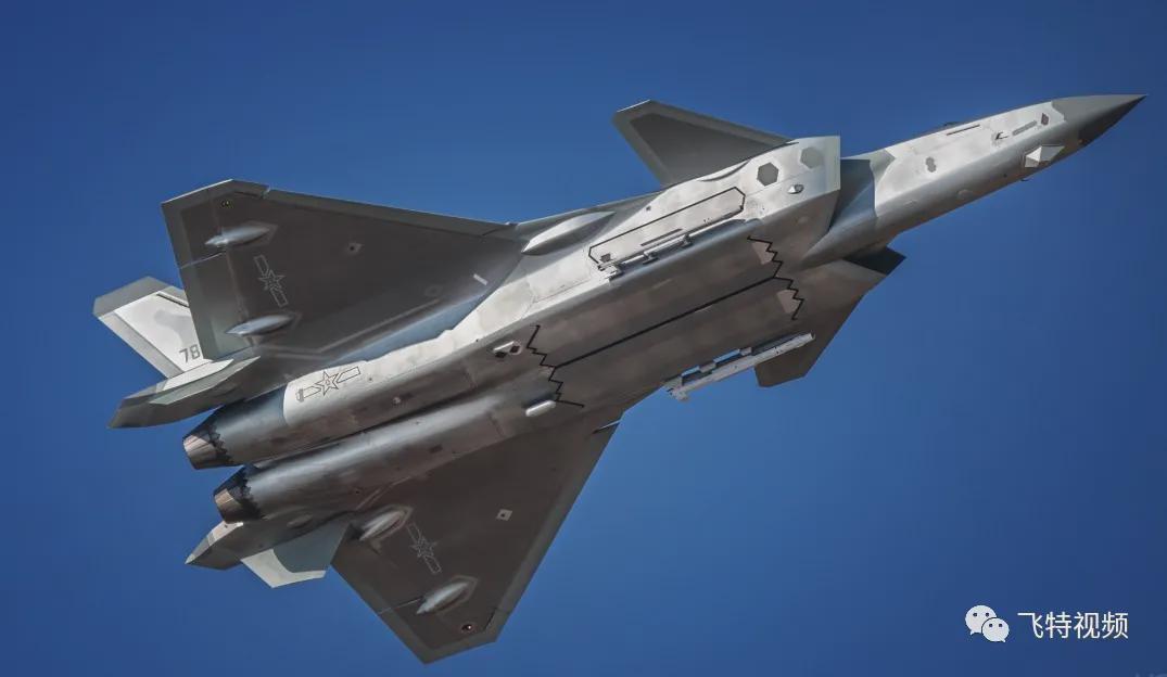 揭秘歼-21的速度极限,多少马赫?,揭秘歼-21速度极限,究竟能飞多少马赫?