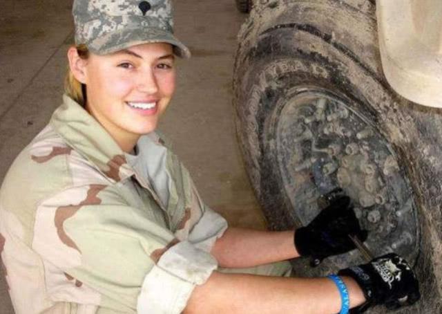 女兵人开洞和不开洞的区别,深度探讨与理解,女兵人开洞与不开洞的区别,深度解析与探讨