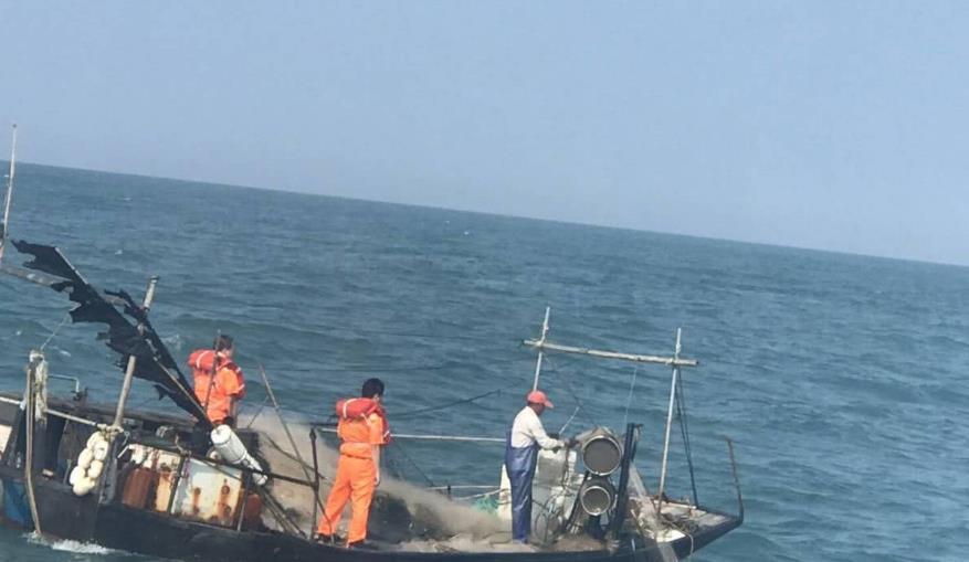 台海巡署再驱逐大陆渔船，两岸渔业关系的微妙变化，台海巡署再次驱逐大陆渔船，两岸渔业关系出现微妙变化