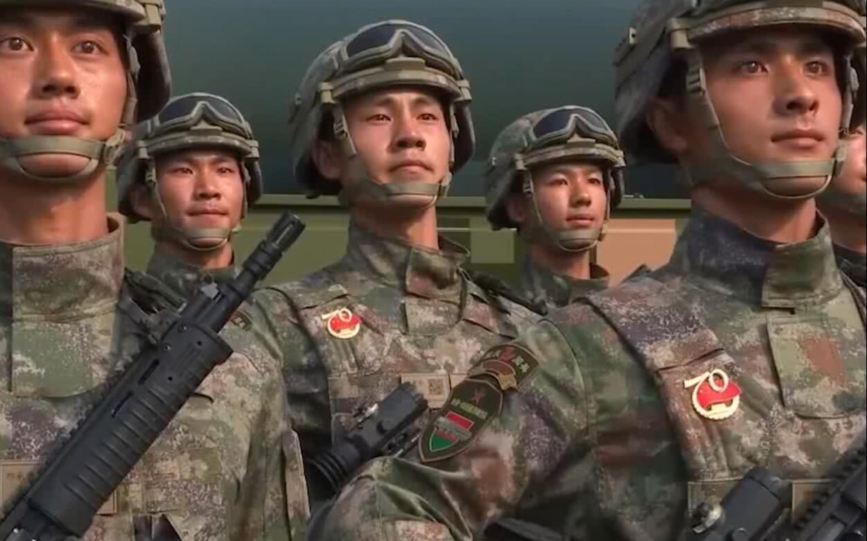 星空迷彩服,美感与实用性的完美结合,星空迷彩服,美感与实用性的和谐融合