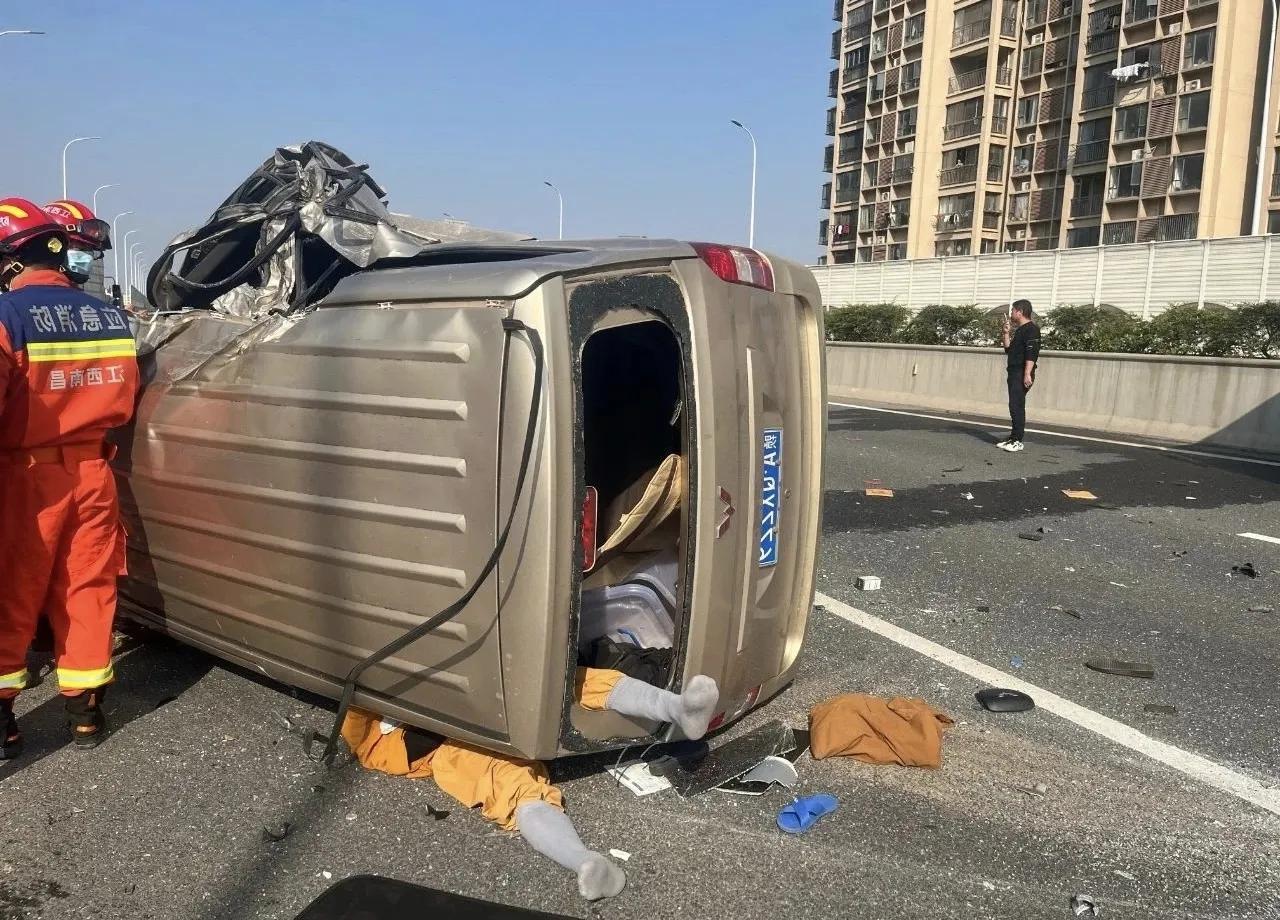 歼-15舰载机事故深度解析,歼-15舰载机事故深度剖析