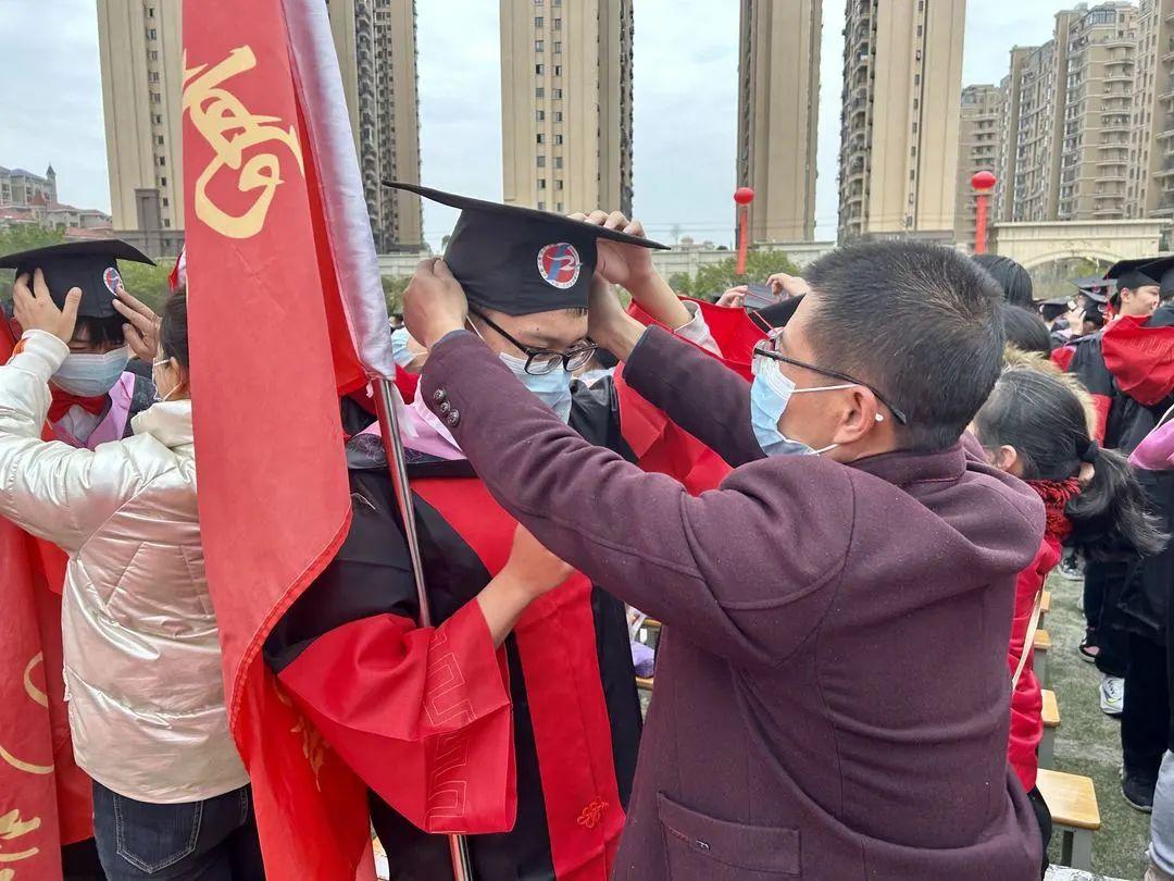 致18岁成人礼的一封信,成长的喜悦与挑战,成长之路,致18岁成人礼的喜悦与挑战一封信