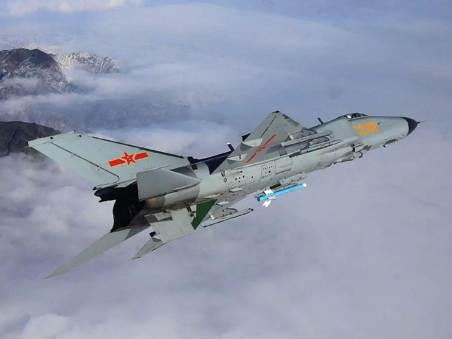 歼8战斗机特点深度解析,歼8战斗机特点全面深度解析