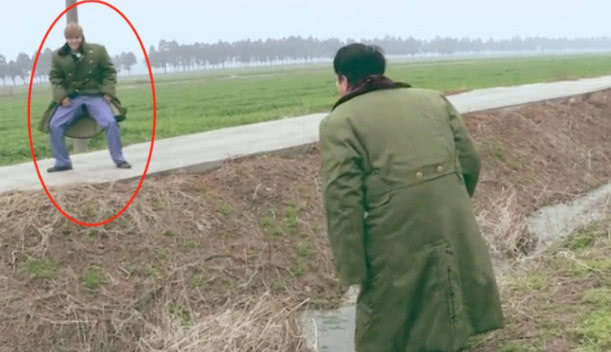 日本网友评裤裆藏手榴弹,一种独特的文化现象与社会反响,裤裆藏手榴弹,日本独特文化现象与社会反响探讨