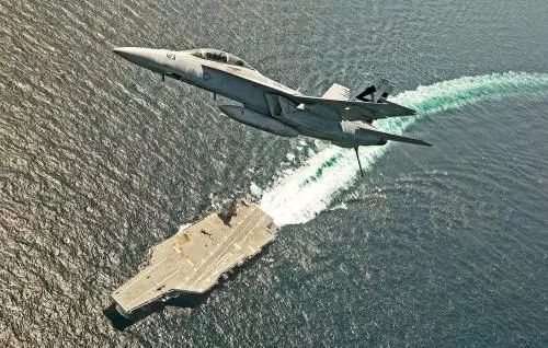 航母舰载机弹射，现代海军力量的核心，航母舰载机弹射，现代海军力量的关键所在