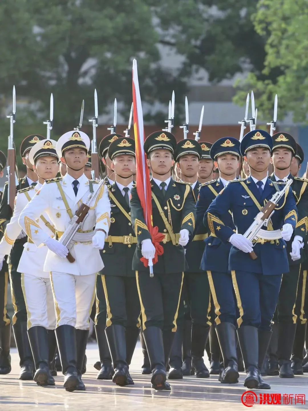 中国人民解放军仪仗队升国旗仪式,荣耀与庄严的象征,中国人民解放军仪仗队升国旗仪式,荣耀与庄严的国粹展现