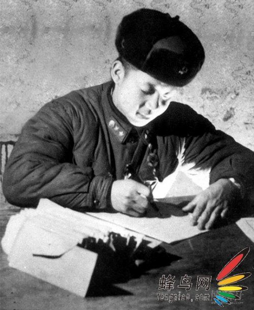 揭秘雷锋最诡异的照片,探寻背后的故事与真相,揭秘雷锋诡异照片背后的故事与真相