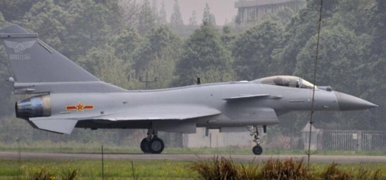 空军歼-15战斗机,中国空军的空中利剑,中国空军歼-15战斗机,空中利剑的骄傲