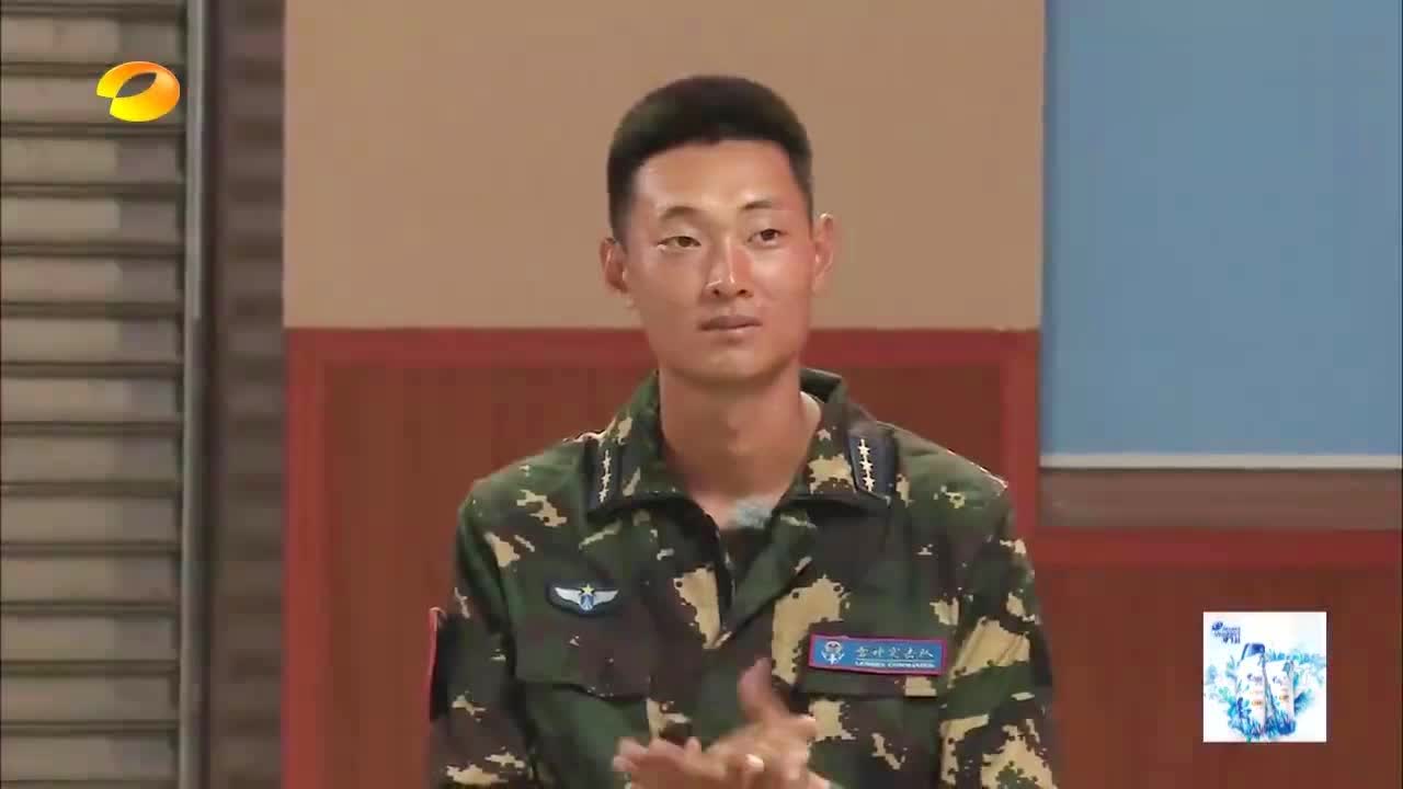 刘金沂与女友的美好瞬间,爱情图片中的温情展现,刘金沂与女友的温情瞬间,爱情图片的甜蜜展现