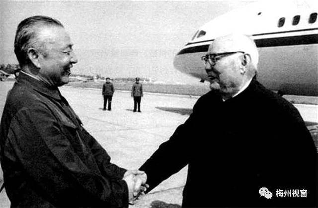 国防部长与省长，职权与地位的探讨，国防部长与省长职权与地位之探讨