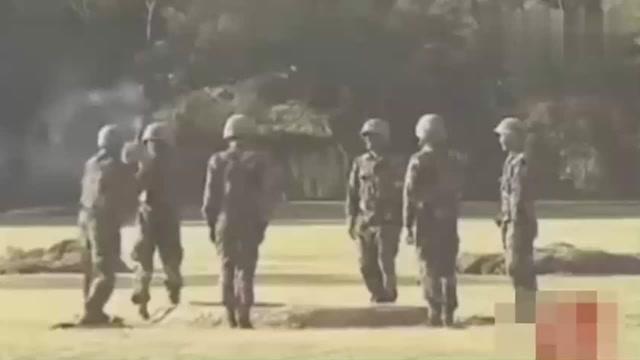 军事搞笑视频，轻松一刻的战场喜剧，军事搞笑视频，战场上的轻松喜剧时刻