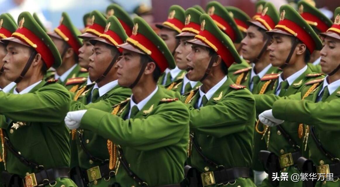 火箭炮与榴弹炮的精度比较,火箭炮与榴弹炮精度对比