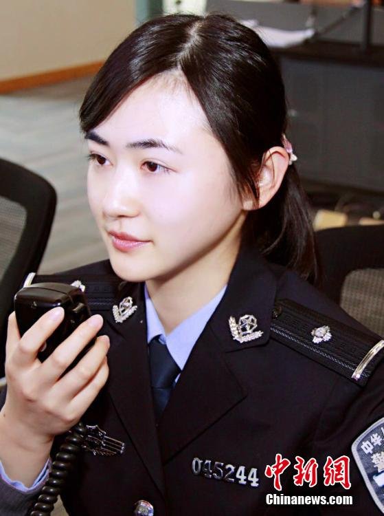 中国漂亮女民警图片,展现警界中的美丽与力量,警界之花,中国女民警的美丽与力量图片展示