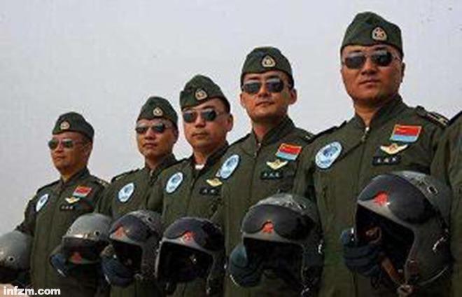 武警21式常服，新时代军需的象征与骄傲，武警21式常服，新时代军需的典范与荣耀