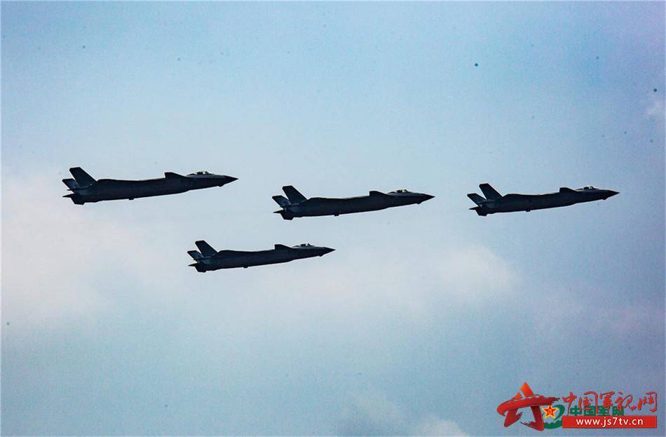 中国人民解放军空军成立的时间,历史回顾与展望,中国人民解放军空军发展史,回顾成立时刻,展望辉煌未来