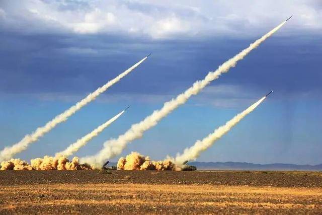 中国的火箭军起源，陆军转型与战略投射力量的崛起，中国火箭军起源与陆军转型，战略投射力量的崛起之路