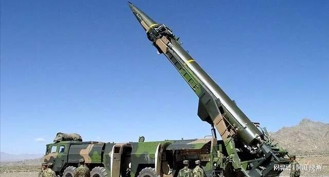 东风21与东风26,两款导弹的对比,东风21与东风26导弹性能对比解析