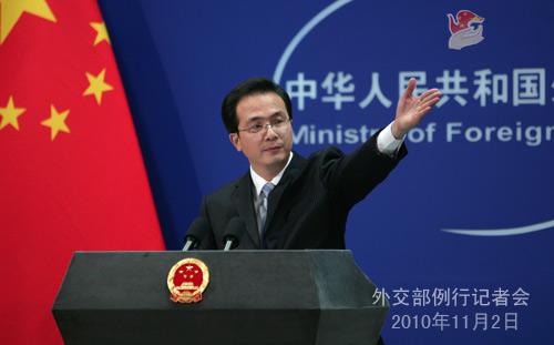 外交部新闻发布会上发言人的角色与任务，揭示新闻发布的重要性，外交部发言人角色与任务揭秘，新闻发布的核心重要性