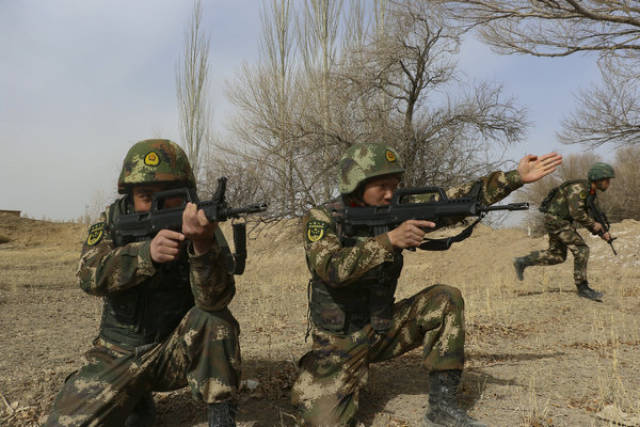 武警上战场打仗吗,职责与担当的探讨,武警的职责与担当,上战场打仗的角色探讨