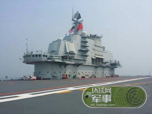 中国航母辽宁舰舰长,一位海军英雄的传奇故事,中国海军英雄,辽宁舰舰长传奇故事