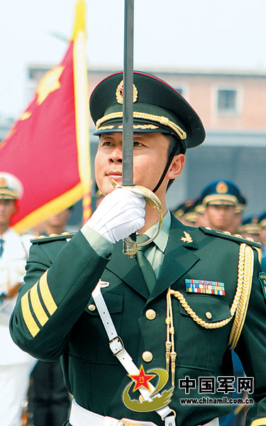 三军仪仗队张洪杰的卓越生涯——一位军人简历的荣耀篇章,三军仪仗队张洪杰卓越生涯,军人荣耀篇章的简历回顾