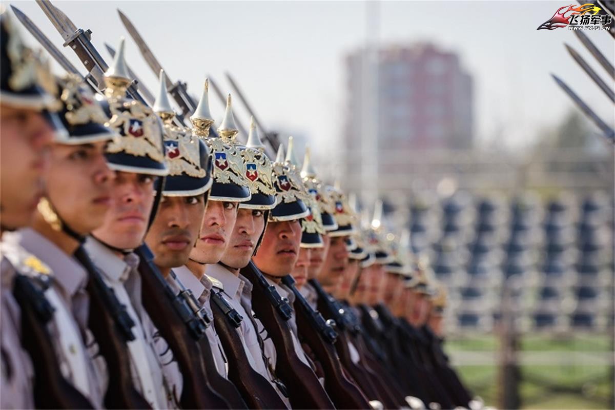 各国阅兵式中的一排多少人参战，探究阅兵仪式与军事力量的体现，阅兵仪式中的军事力量展现，探究各国阅兵式中的参战人数与军事力量体现