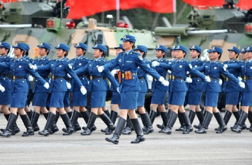 九七年香港回归阅兵——彰显国家力量与民族精神的盛大仪式,九七年香港回归阅兵,展现国家力量与民族精神的辉煌瞬间