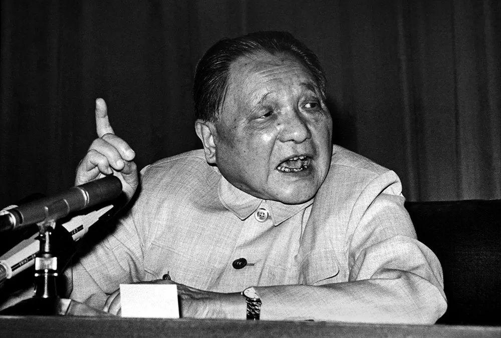 中国人民解放军军旗核心内容解析,中国人民解放军军旗核心内容深度解析