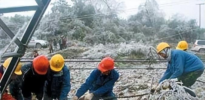 空降兵第15军军长，铁血英雄的传奇人生，铁血传奇，空降兵第15军军长的人生轨迹