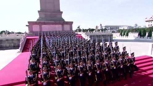 阅兵盛典,回顾与展望——纪念抗战胜利七十周年阅兵观后感,阅兵盛典回顾与展望,纪念抗战胜利七十周年阅兵庆典的震撼瞬间