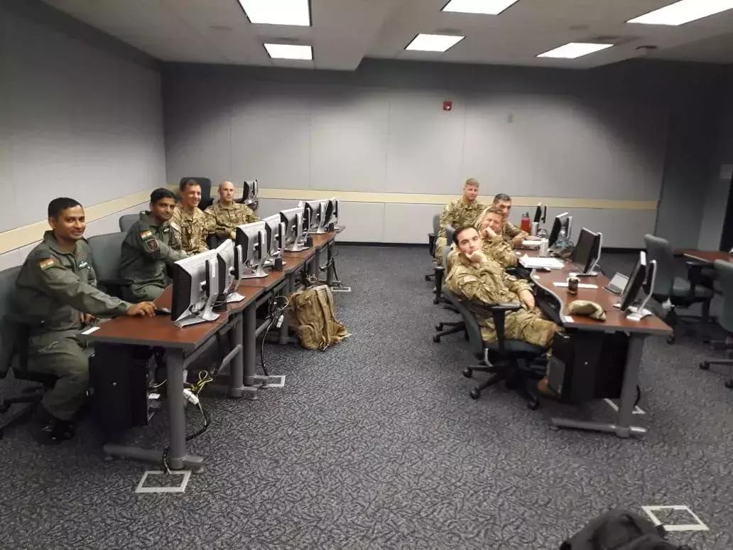 揭秘武直-12武装直升机,性能、特点与应用,武直-12武装直升机深度解析,性能、特点与应用揭秘