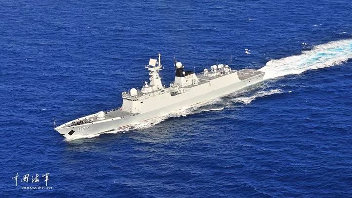 昆仑山舰,揭示其型号与特点,昆仑山舰型号揭秘,特点一览