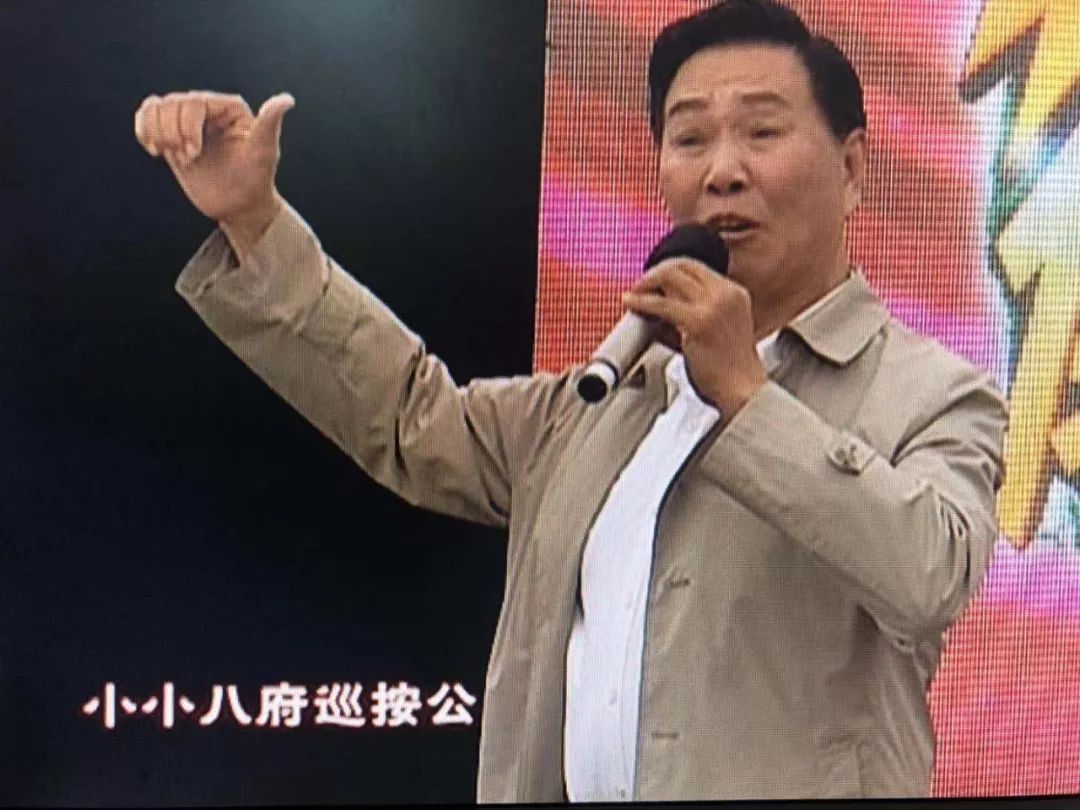 军事节目主持人——闪耀之星叫什么亮，军事节目主持人闪耀之星——名字揭晓，亮星闪耀之星叫什么亮