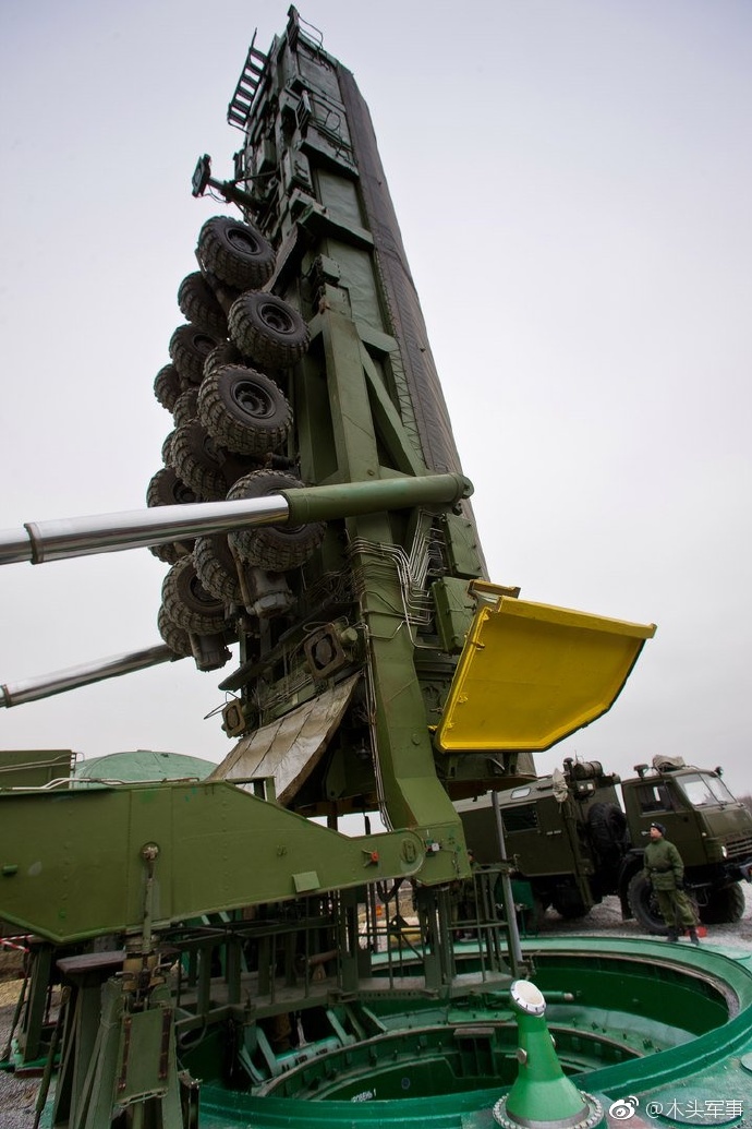 白杨M1，坚韧不拔的传奇象征，白杨M1，坚韧传奇的象征