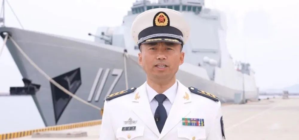 副舰长何以撤换舰长,探究舰艇指挥体系中的决策机制,副舰长撤换舰长背后的舰艇指挥体系决策机制探究