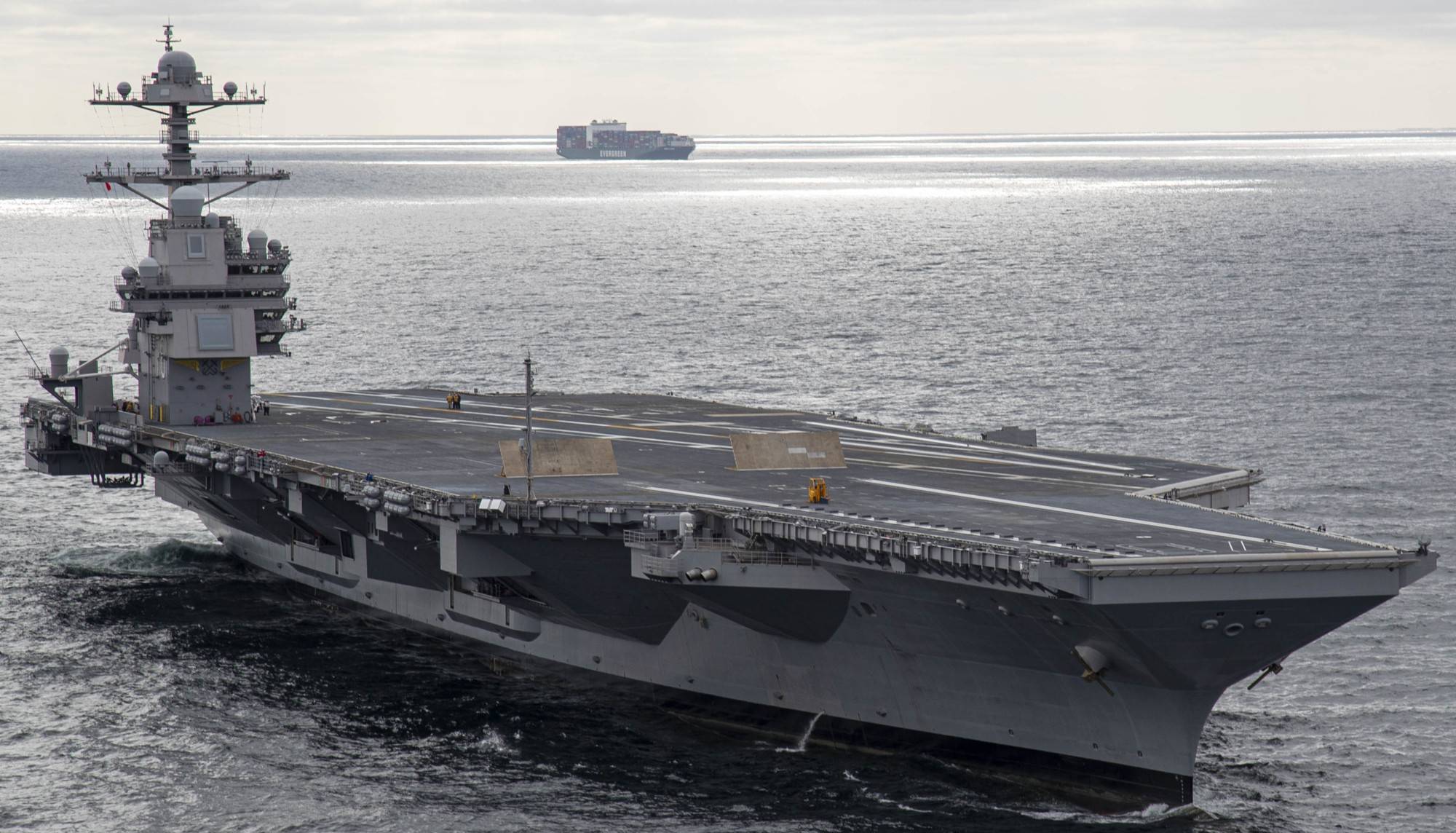 福特号航空母舰,美国海军力量的巅峰之作,美国海军力量巅峰,福特号航空母舰