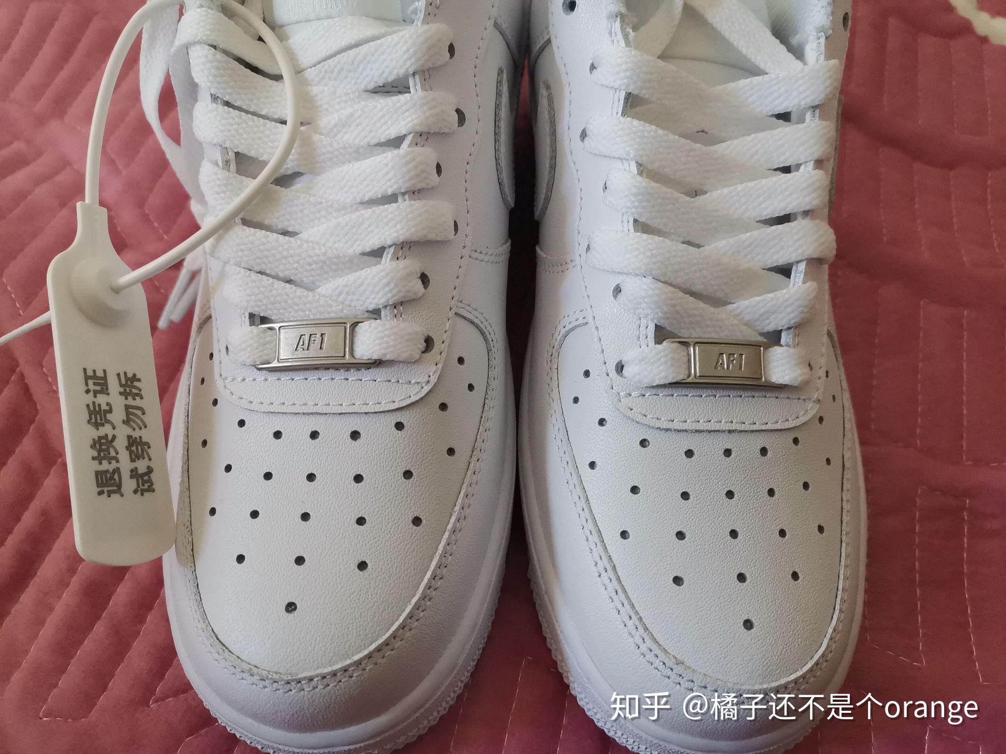 空军一号哪只脚有芯片,深度解析与探讨,空军一号鞋款芯片技术深度解析与探讨,哪只脚拥有芯片?