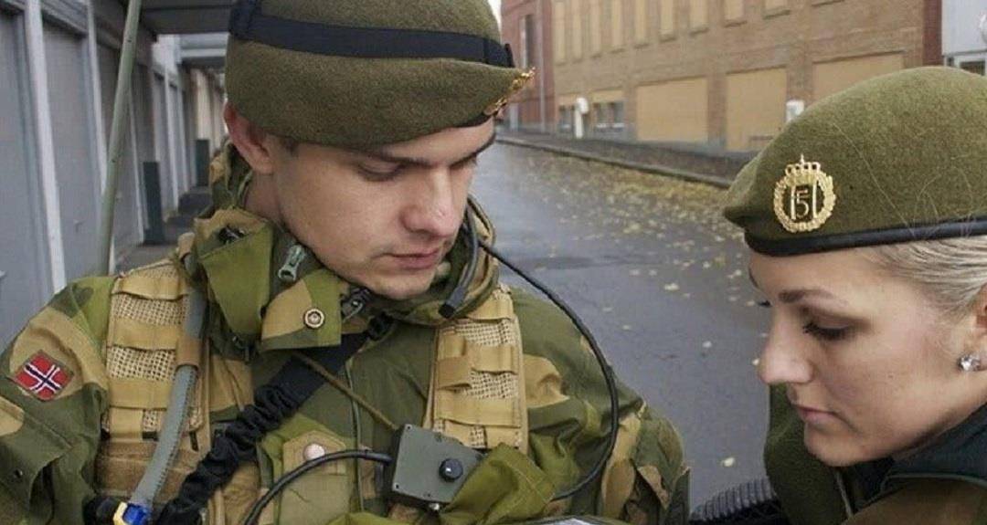 世界女兵图片高清，展现力量与荣耀的绝美画卷，世界女兵高清图片，力量与荣耀的绝美展现