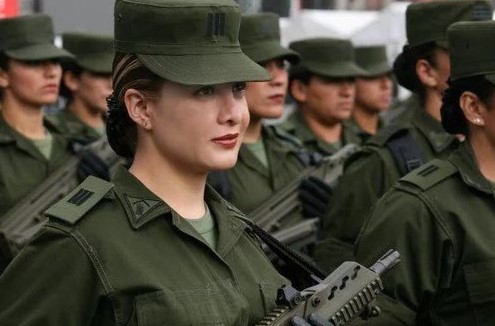 世界女兵图片高清,展现力量与荣耀的绝美画卷,世界女兵高清图片,力量与荣耀的绝美展现