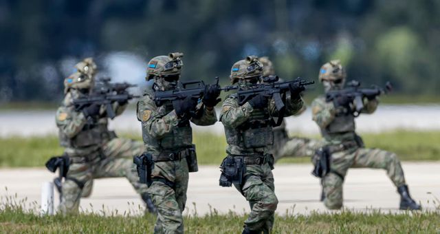 空十五军是中国空军的重要组成部分，下辖多个部队，担负着保卫祖国领空安全的重要任务。本文将介绍空十五军有哪些部队，以增进大家对这支部队的了解。，空十五军部队介绍，保卫祖国领空的精锐之师