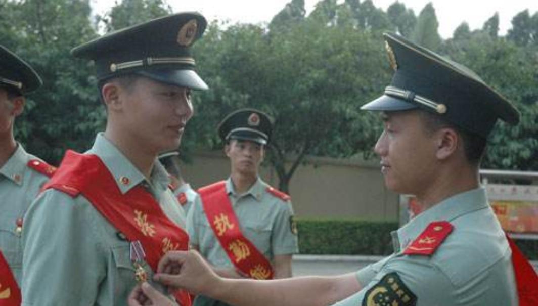 部队二等功含金量，荣誉背后的深刻内涵，部队二等功荣誉背后的深刻内涵与含金量