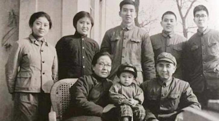 国防的重要性,构建强大的国家安全屏障,国防之重,构建强大的国家安全屏障