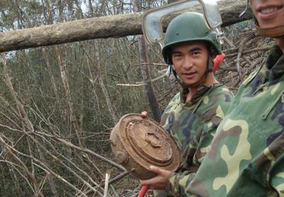 八一勋章个人奖励,荣誉背后的力量与担当,八一勋章背后的力量与担当,荣誉与责任的双重承载