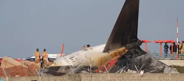 揭秘2006年飞机失事事件,原因、影响与反思,揭秘,2006年飞机失事事件深度解析与反思