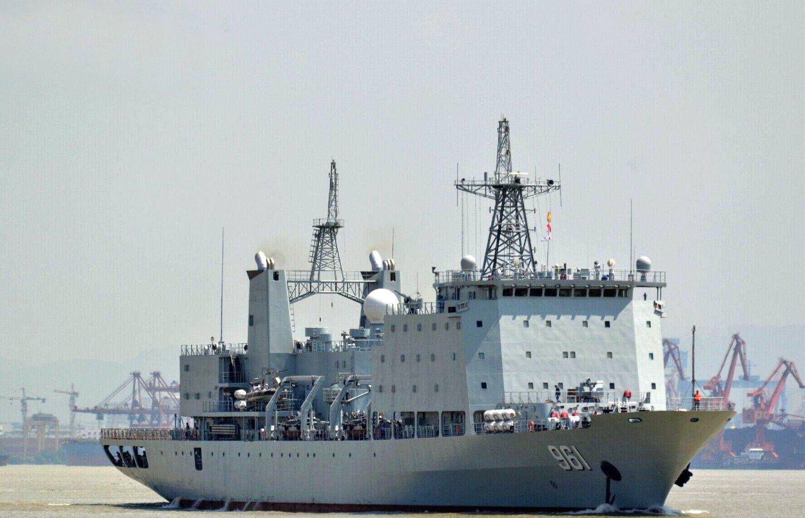 武夷号补给舰,海军力量的重要支柱,武夷号补给舰,海军力量的核心支柱