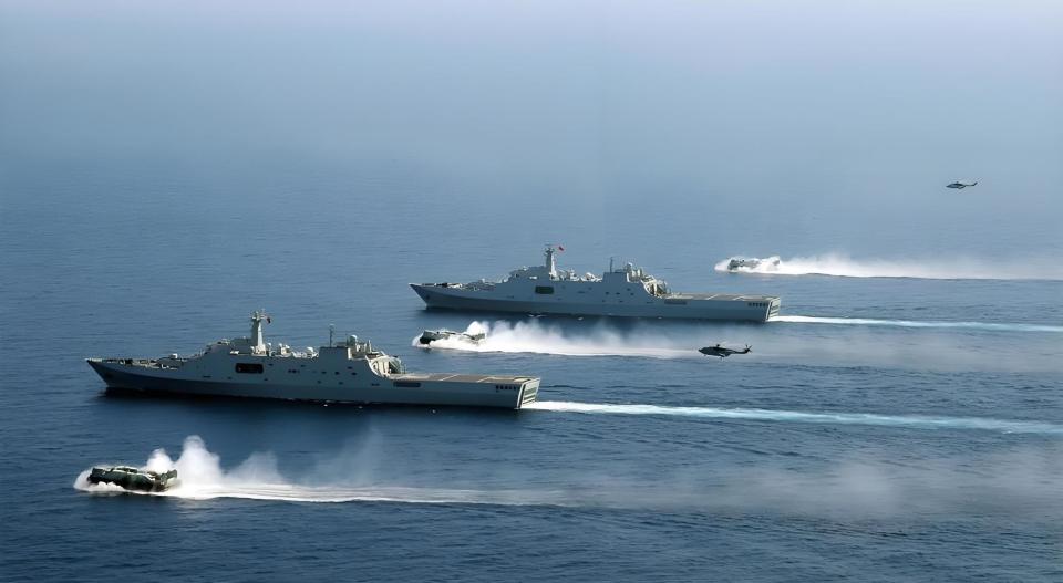 中国海军舰艇穿越日本，展现大国海军风采，中国海军舰艇穿越日本，展现大国海军雄姿