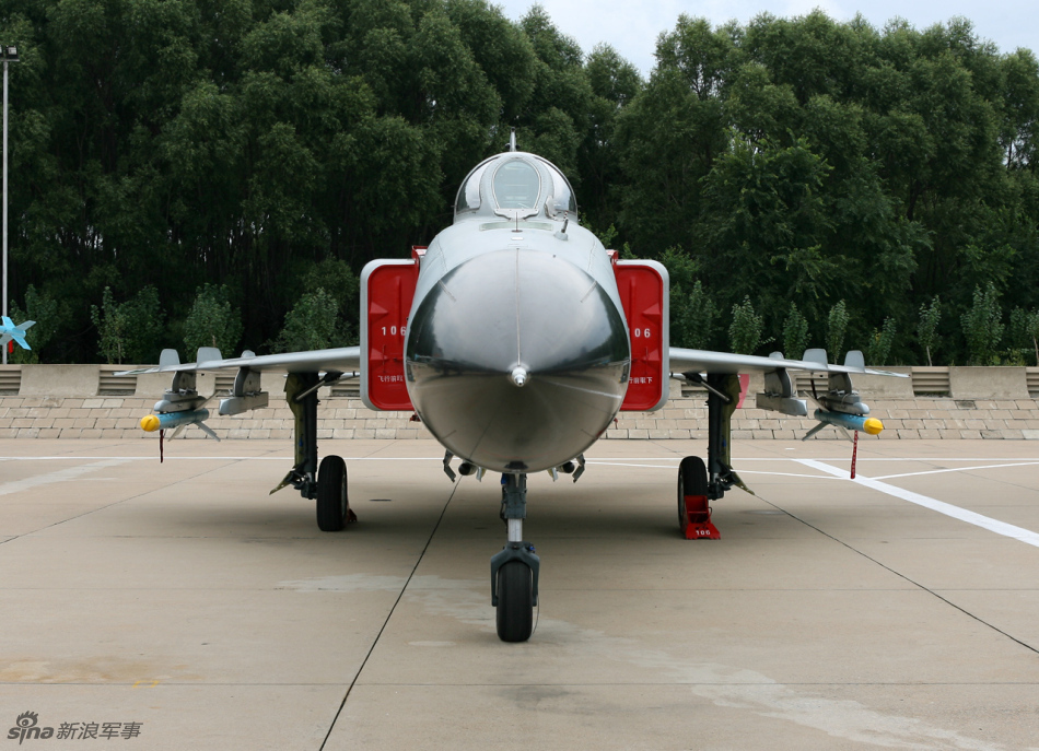 歼八正面照,揭示中国空军力量的独特视角,歼八正面照,揭示中国空军力量的独特视角风采