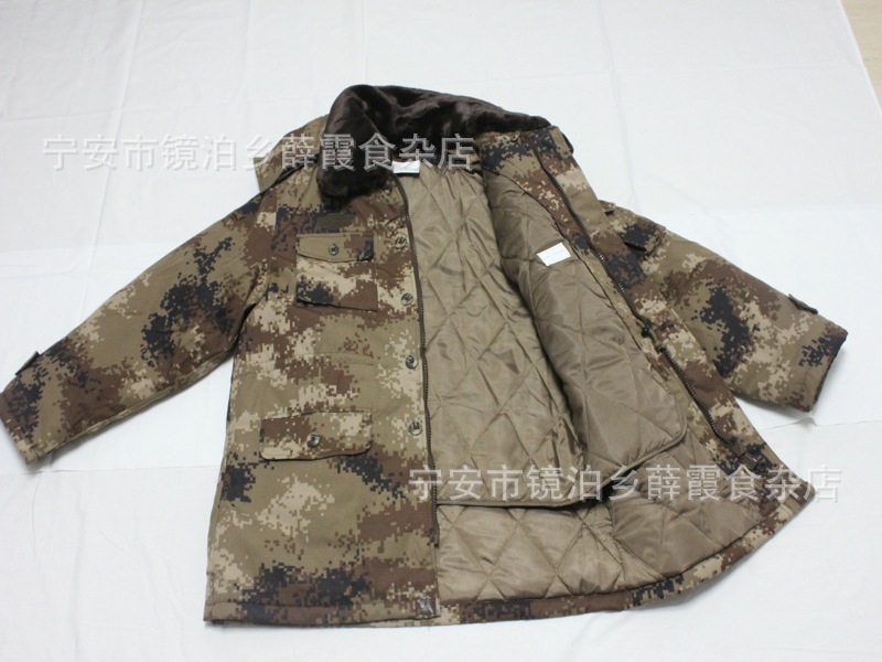 对比研究,从荒漠迷彩到现代科技——关于21荒漠迷彩作训大衣与07大衣的探讨,荒漠迷彩与现代科技对比研究,21世纪荒漠迷彩作训大衣与07大衣深度探讨