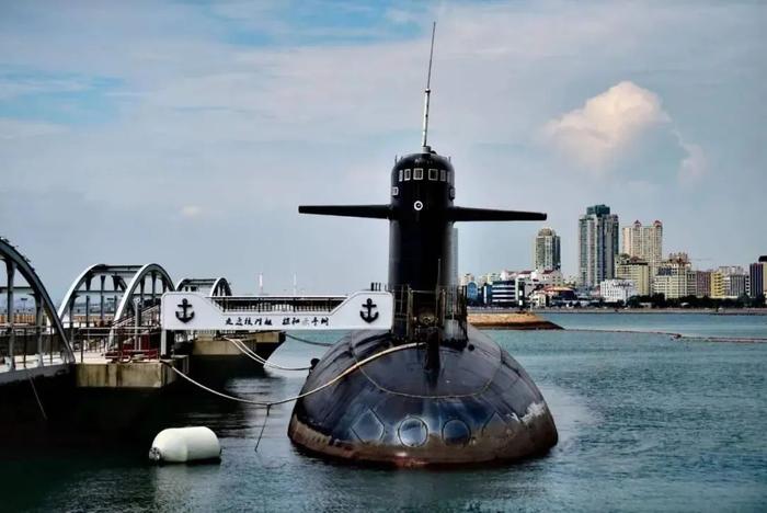 青岛核潜艇,深海中的神秘力量,青岛核潜艇,深海神秘力量揭秘