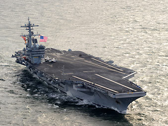 布什航母的尺寸与影响力，揭示现代航母的巨大规模，布什航母，尺寸与影响力揭示现代航母庞大威力